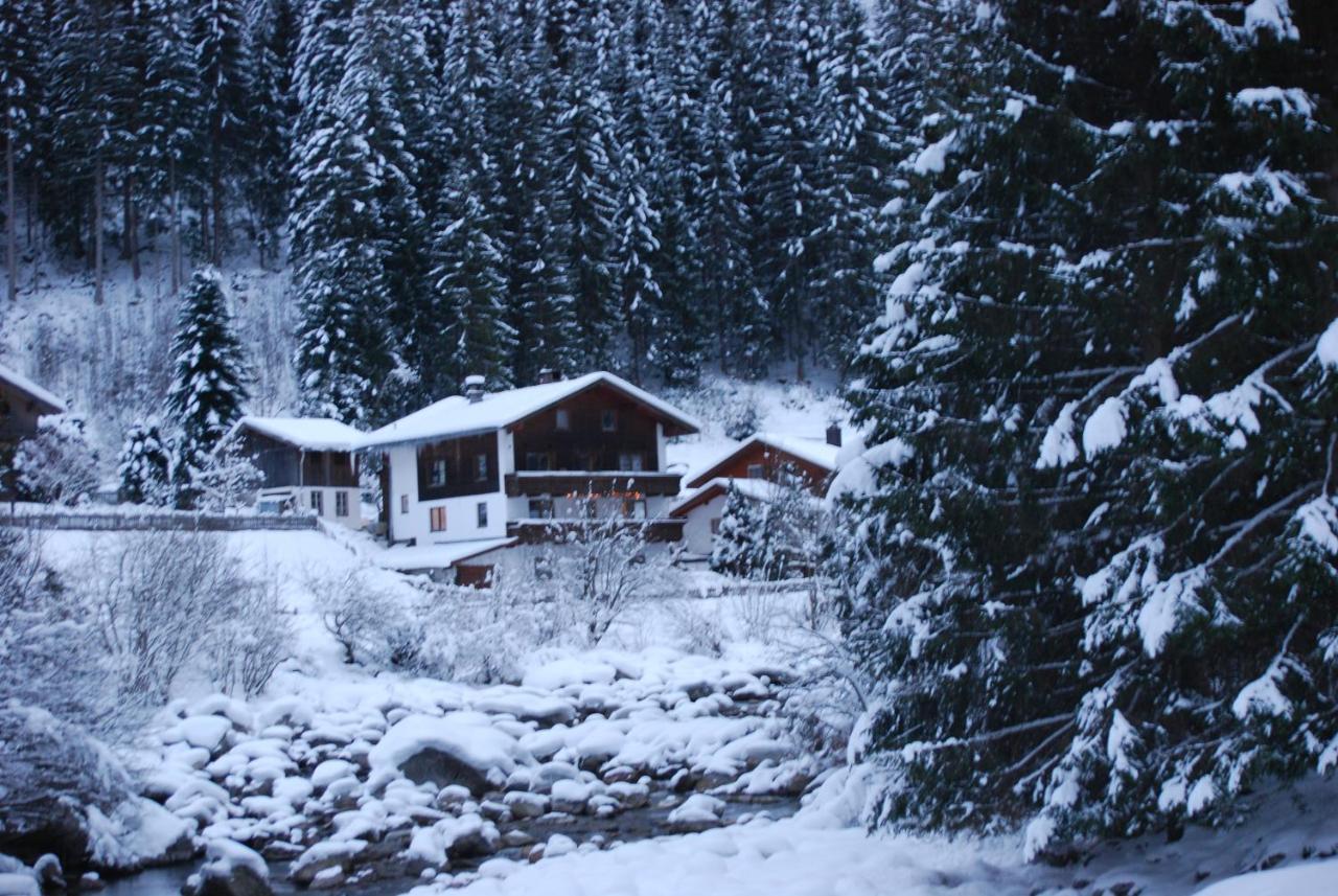 Backyard Mountain Vandrehjem Mayrhofen Eksteriør billede