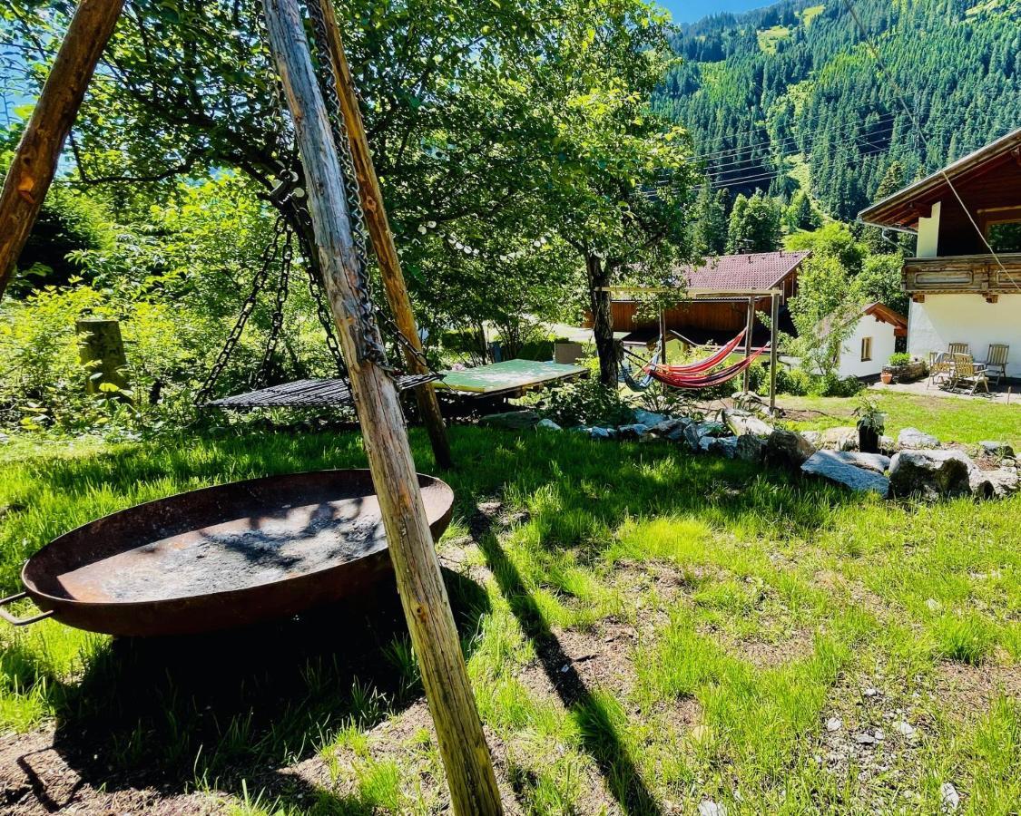 Backyard Mountain Vandrehjem Mayrhofen Eksteriør billede